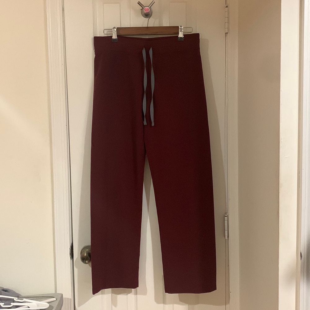 Figs Small Livingston Scrub Pants - Burgundy